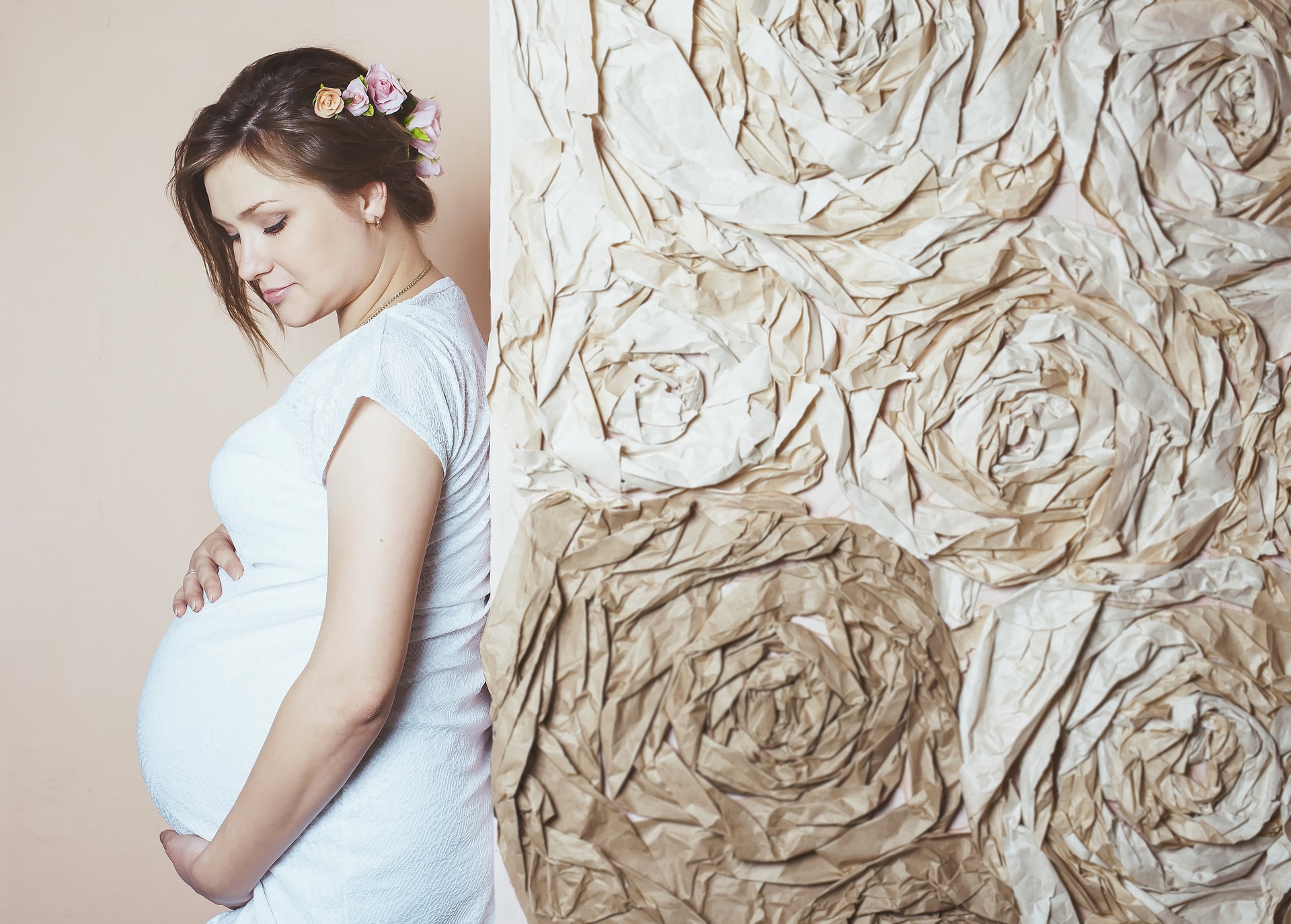 15 tydzień ciąży, planowanie ciąży, ciąża i poród, mama z brzuszkiem, licencja CC-BY-SA-4