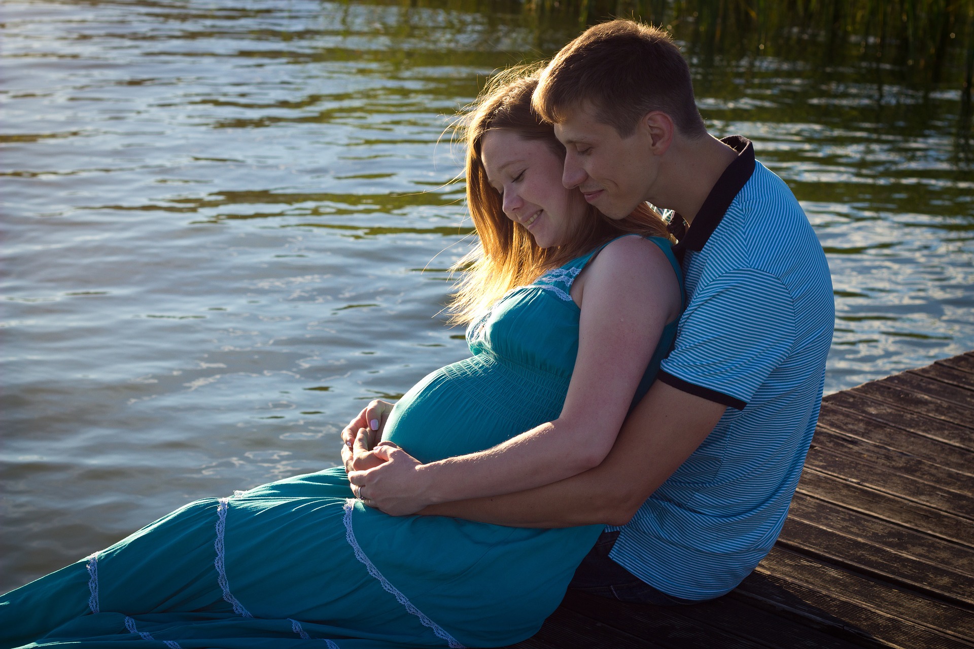 20 tydzień ciąży, planowanie ciąży, ciąża i poród,przyszli rodzice,dziecko w łonie matki,2 trymestr,licencja CC-BY-SA-4