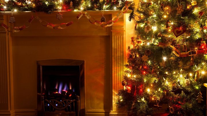 Przytulne wnętrze na święta – świąteczne dekoracje pomieszczeń